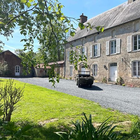 Bed and Breakfast Domaine De L'Eau Partie Carentan Exterior foto